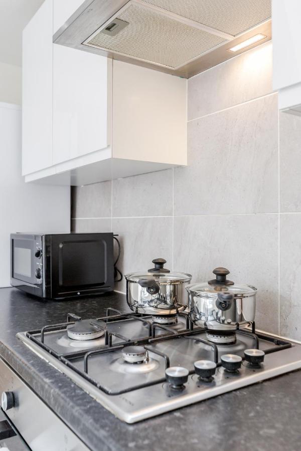 2 Bedroom Serviced Apartment London Eksteriør bilde