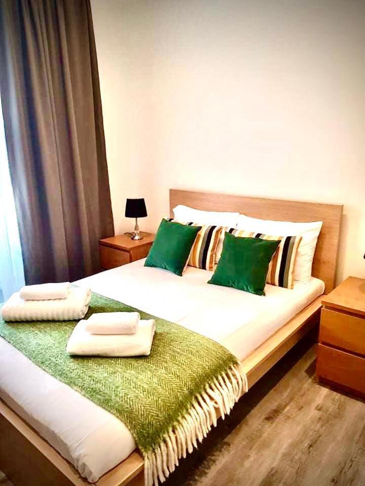 2 Bedroom Serviced Apartment London Eksteriør bilde